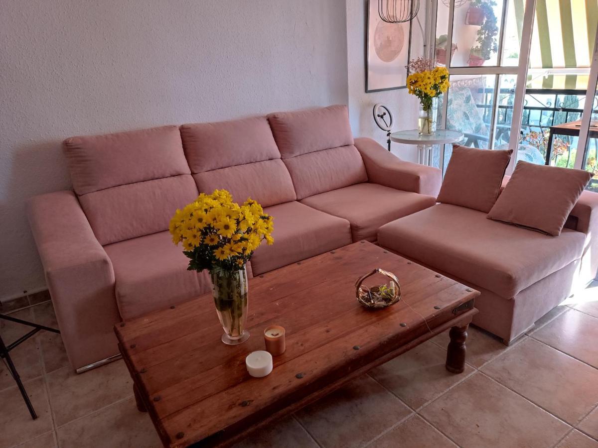 Coty'S Beach, Habitaciones En Casa Compartida Беналмадена Екстериор снимка